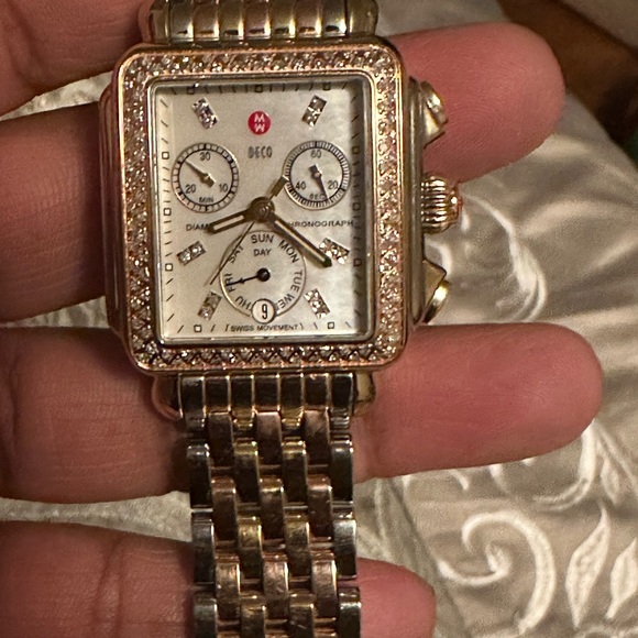 Gently use original box  100% Autentic - Picture 4 of 4